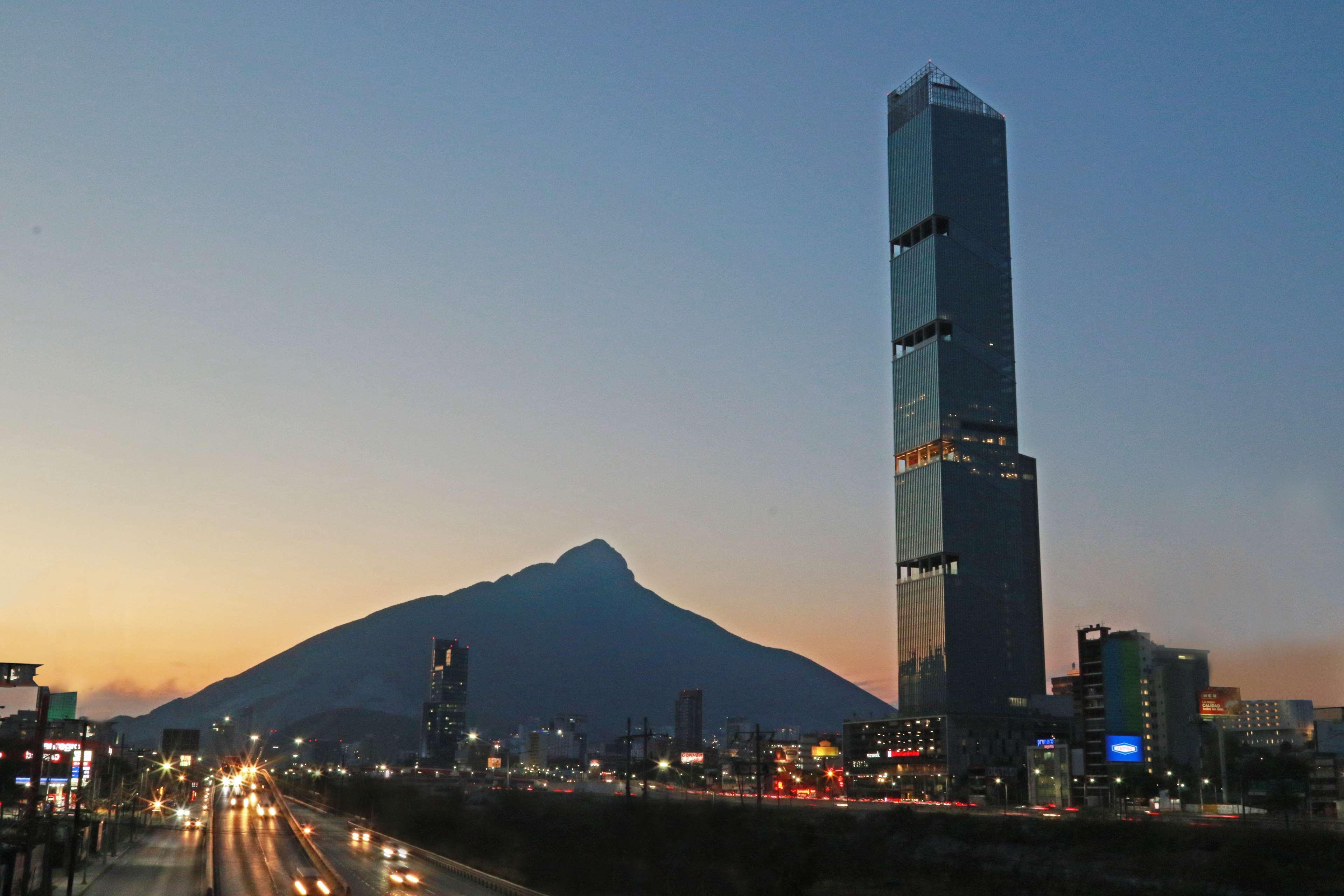 Hilton Garden Inn Monterrey Obispado Esterno foto