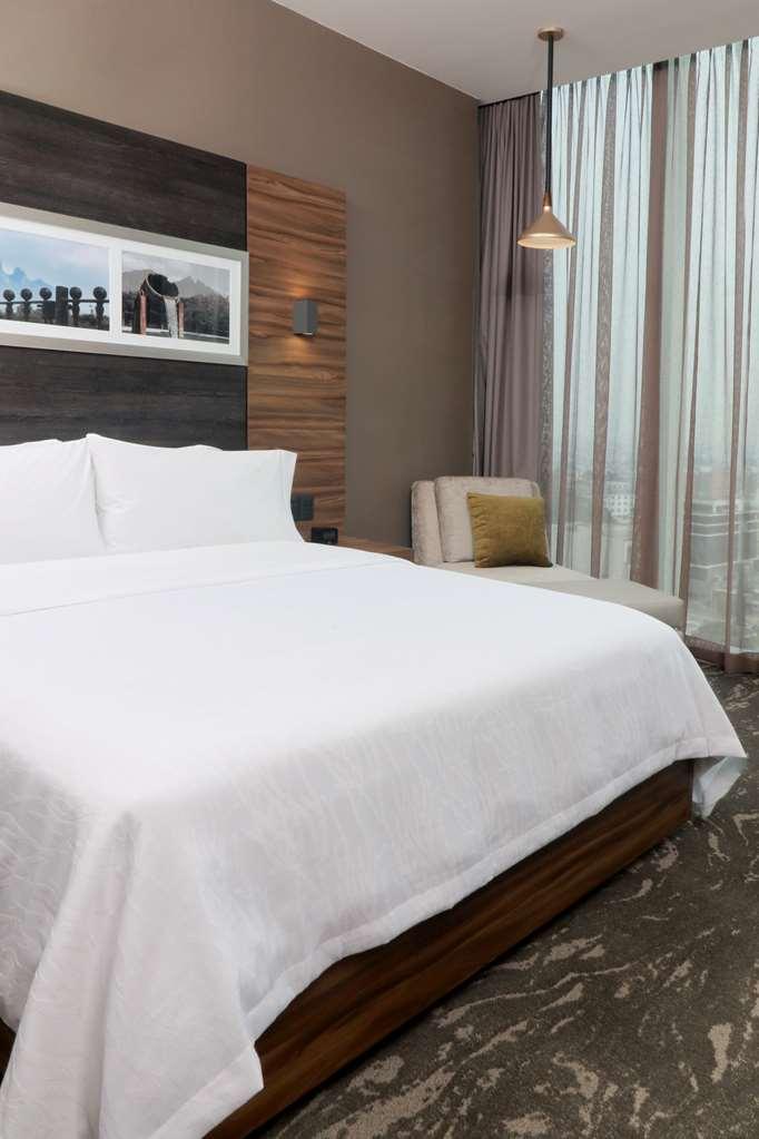 Hilton Garden Inn Monterrey Obispado Camera foto
