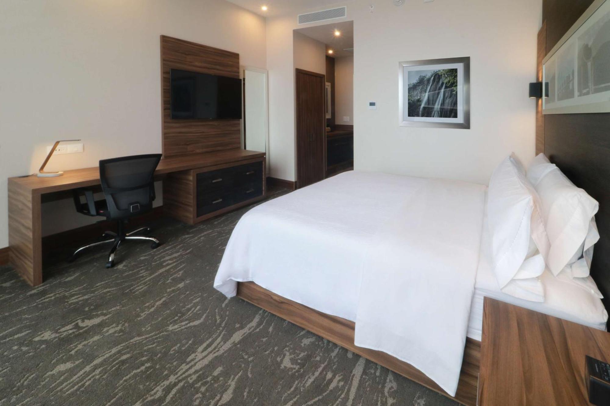 Hilton Garden Inn Monterrey Obispado Esterno foto